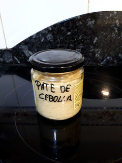 Una foto de Paté de cebolla vegano