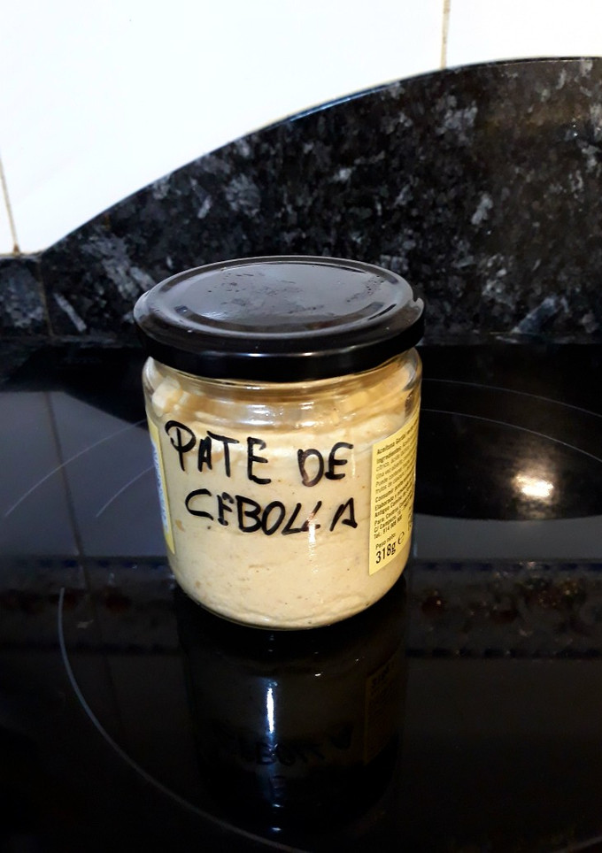 Una foto de Paté de cebolla vegano