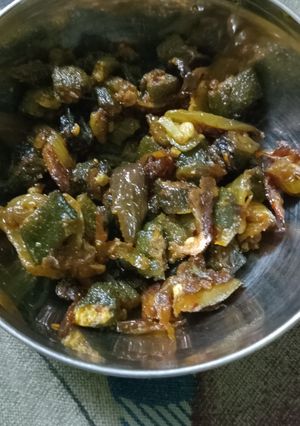 भिंडी दा प्याजा रेसिपी मुख्य फोटो