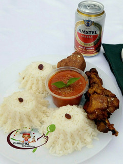 A picture of Snow rice with chicken soup.