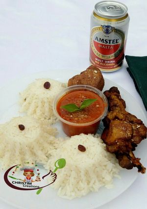 A picture of Snow rice with chicken soup.
