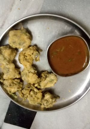 મેથી ના ભજીયા (Methi Bhajiya Recipe In Gujarati) રેસીપી મુખ્ય ફોટો