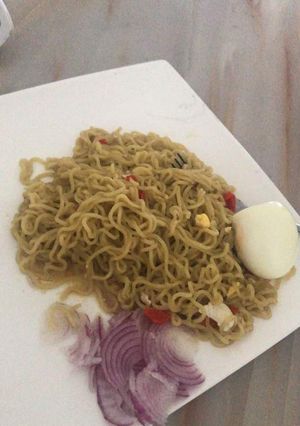 A picture of Noodles.