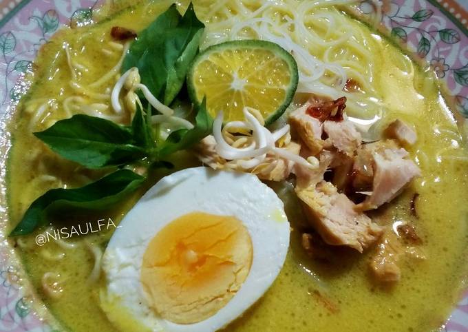 Bagaimana Menyiapkan Laksa Ayam yang Enak Banget