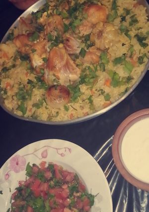 صورة لوصفة دجاج بالرز والخضار المشكل مدخن