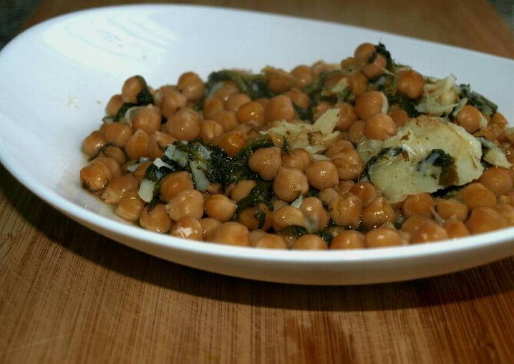 Potaje de garbanzos con bacalao 🍴