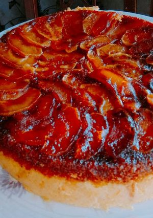 Una foto de Torta de manzana invertida en olla Essen