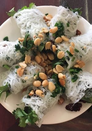 A picture of Banh Hoi Rolls (Vegetarian).