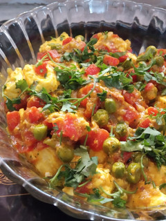A picture of Gajar matar paneer sabji.