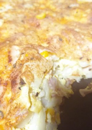 Una foto de Tortilla rápida de choclo, jamón y queso