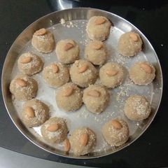 A picture of Homemade ladoo.