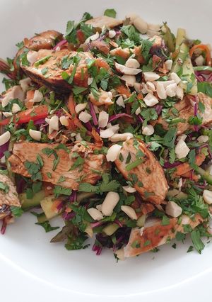 A picture of Thai Chicken Salad.