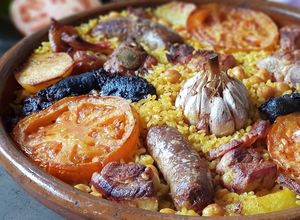 Foto principal de Arroz al horno (con morcilla de cebolla y blanquet)
