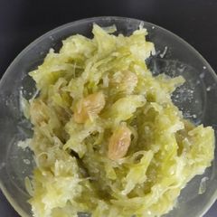 A picture of Lauki ka halwa.