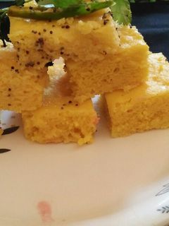 ढोकला (Dhokla recipe in Hindi) रेसिपी मुख्य फोटो