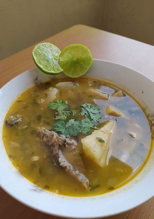 Una foto de Sopa de cabeza de pescado