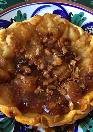 Une photo de Tarte renversée pommes amandes et caramel de citron
