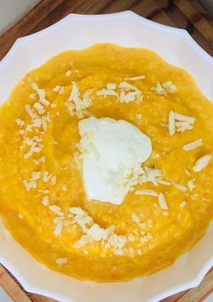 Una foto de SOPA CREMA DE 🎃ZAPALLO 🎃🥕ZANAHORIA🥕 Y REPOLLO 🎊🥕🎃😋🤩🎃🥕🎉