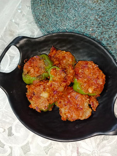 शिमला मिर्च रिंग्स (shimla mirch rings recipe in Hindi) रेसिपी मुख्य फोटो