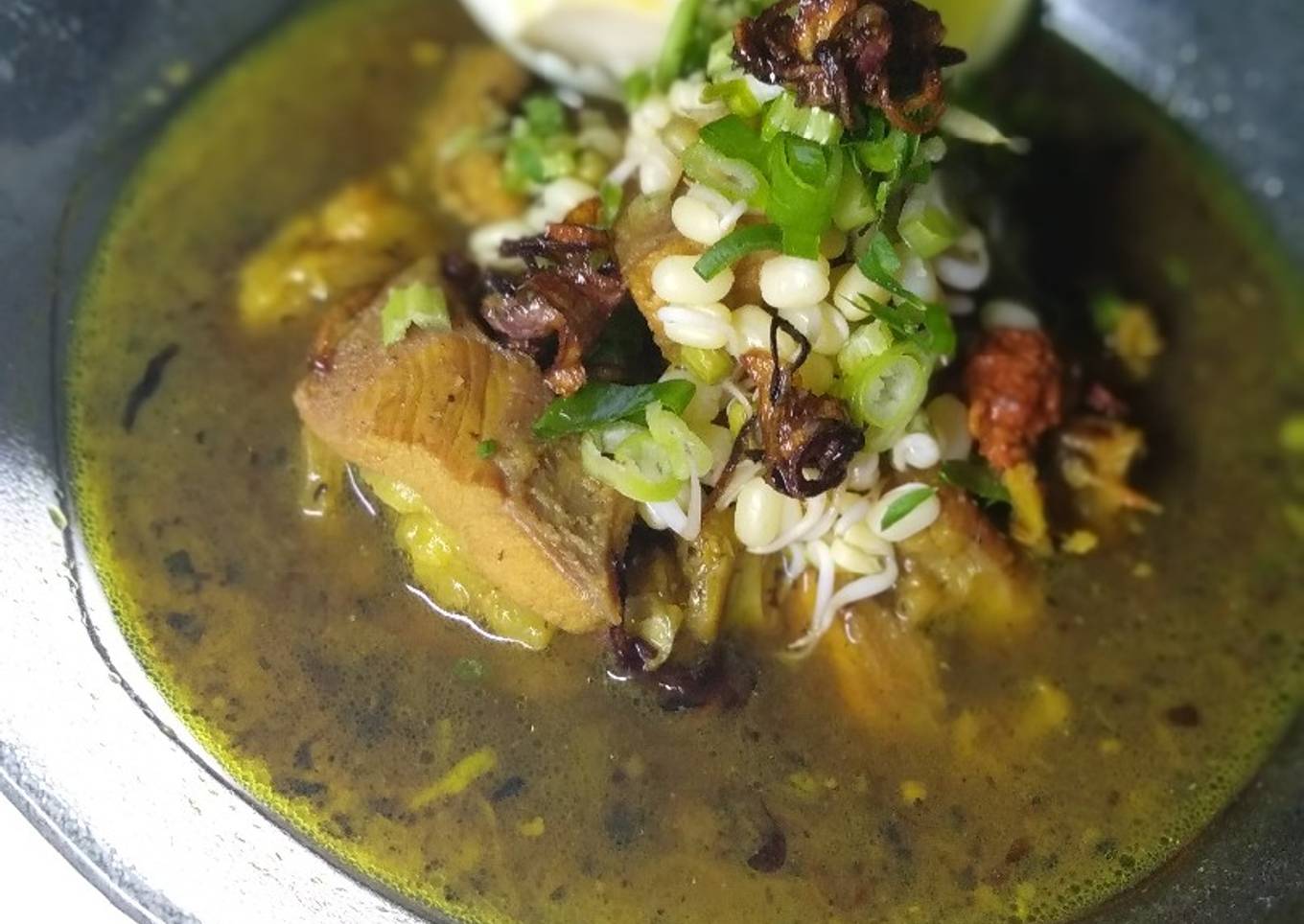 Rawon daging sapi khas Jawa timur