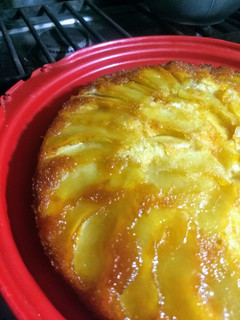 Una foto de Torta invertida de manzana