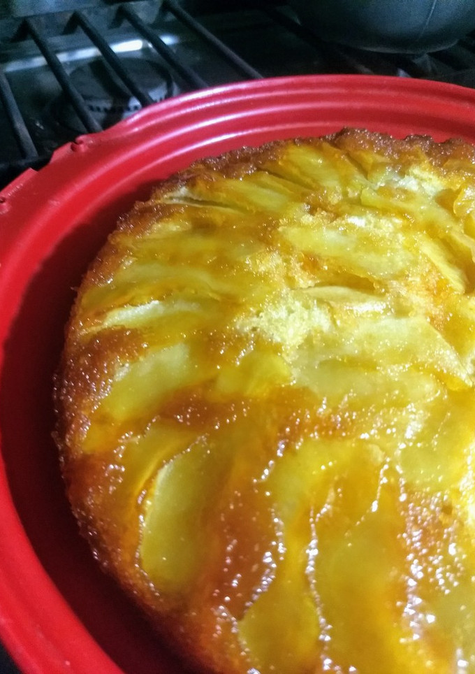 Una foto de Torta invertida de manzana
