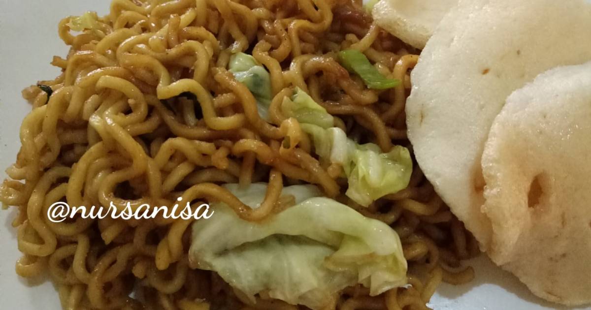 Resep Mie Goreng Simple Oleh Anisa Nursafitri - Cookpad