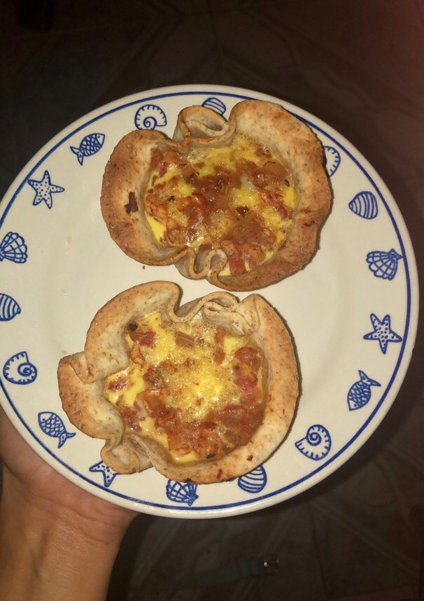 Una foto de Canastitas de pollo con verduras