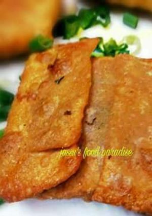 A picture of Paneer parcel's.