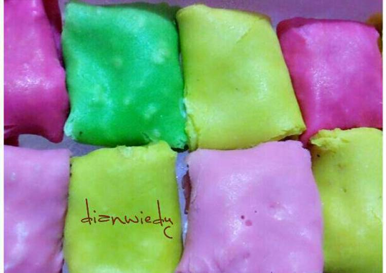 Pancake durian "rainbow"