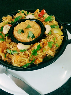 உடனடி குக்கர் வெஜிடபிள் சேமியா.(vegetable semiya recipe in tamil) செய்முறை முக்கிய புகைப்படம்