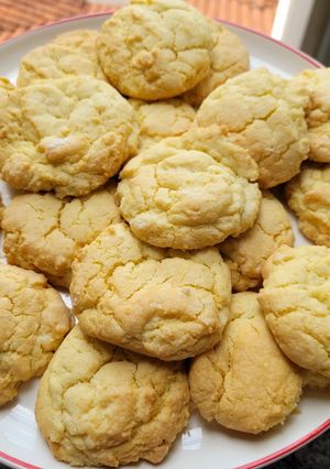 Una foto de Lemon crinkles cookies