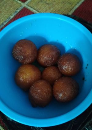 A picture of Gulabjamun.