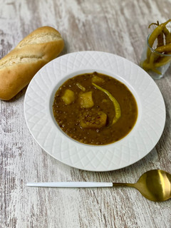 Una foto de Lentejas con verduras a mi manera 🥣 (sin remojo)