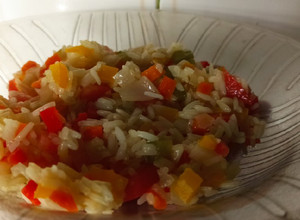 Una foto de Arroz con pimientos