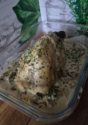 Une photo de Pintade en cocotte Magimix champignons 🍄 et crème ultra fondante