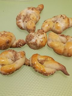 عکسی از دستور شیرینی نمکی با خمیر نانوایی😍