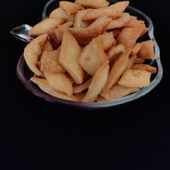 A picture of Mitha shakarpara.