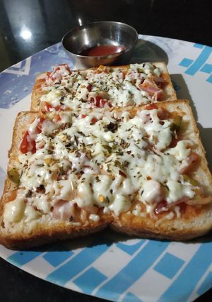 A picture of Bread pizza.