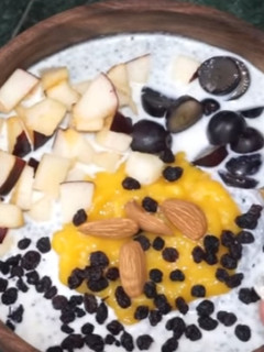 A picture of Mango pudding.