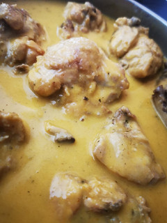 Una foto de Pollo en salsa gluten free