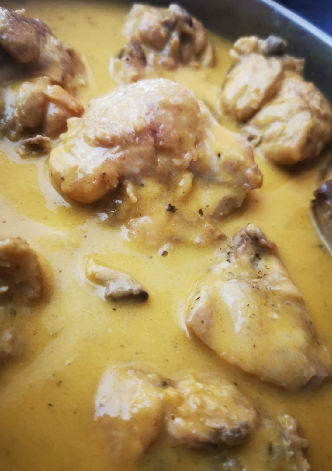 Una foto de Pollo en salsa gluten free
