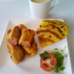 Turmeric pancakes A picture of Turmeric pancakes.