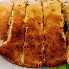 A picture of Stuff garlic bread.