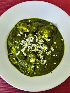 पालक पनीर (palak paneer recipe in Hindi) रेसिपी मुख्य फोटो