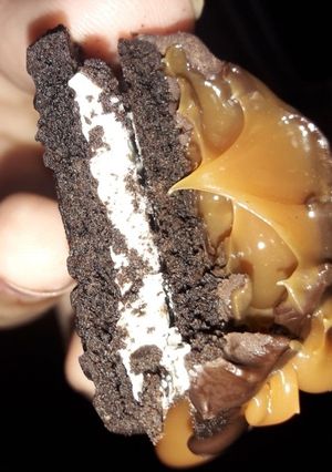 Una foto de Oreos bañadas