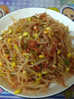韓式小菜：涼拌黃豆芽 的食譜成品照片