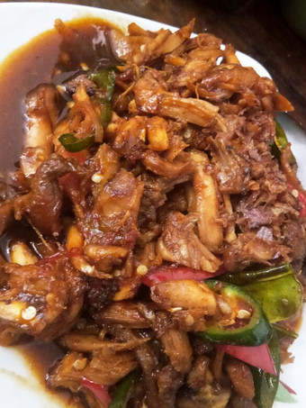 Langkah Mudah untuk Menyiapkan Ayam Suwir pedas manis yang Bikin Ngiler