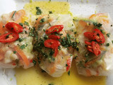 Rollitos de langostinos y bacalao