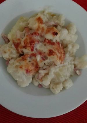Foto principal de Coliflor con bechamel y bacon